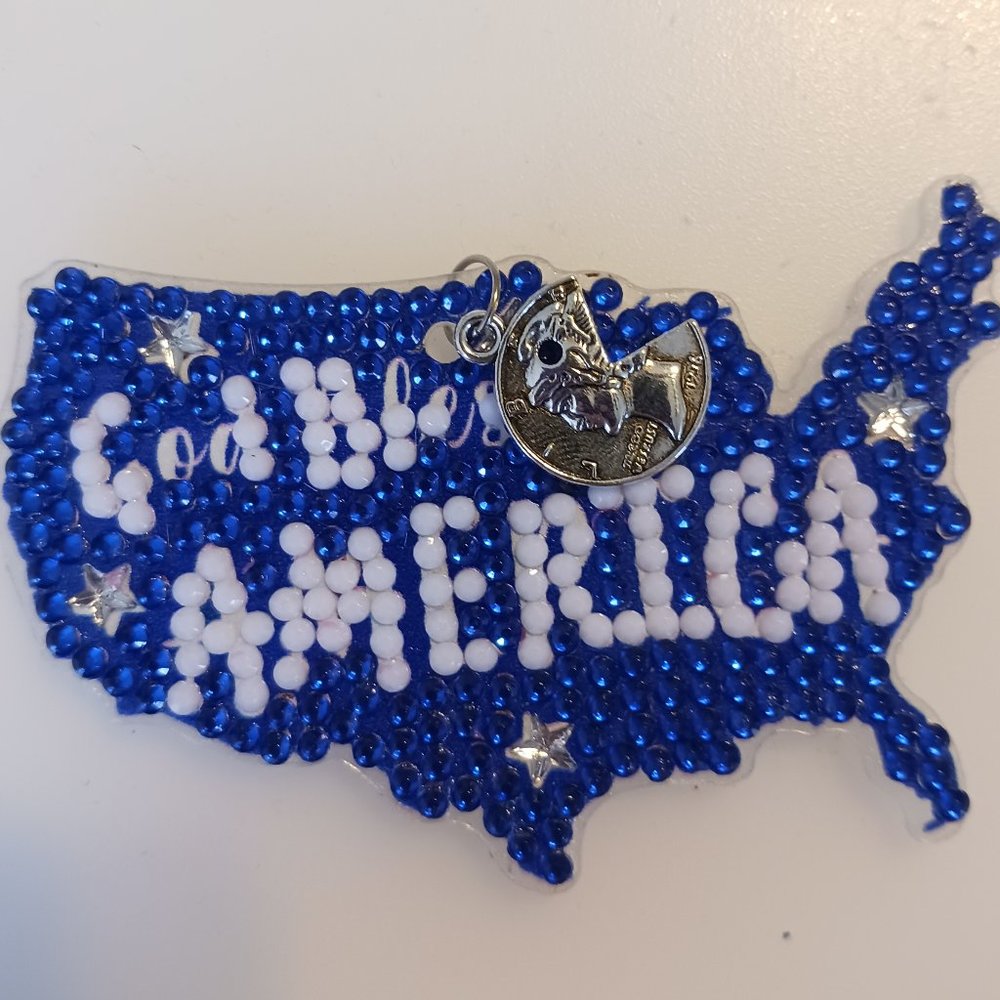 America magnet with metal liberty charm